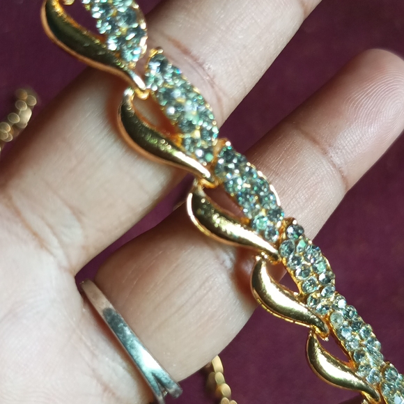 Stone Work Necklace - Picture 3 of 6